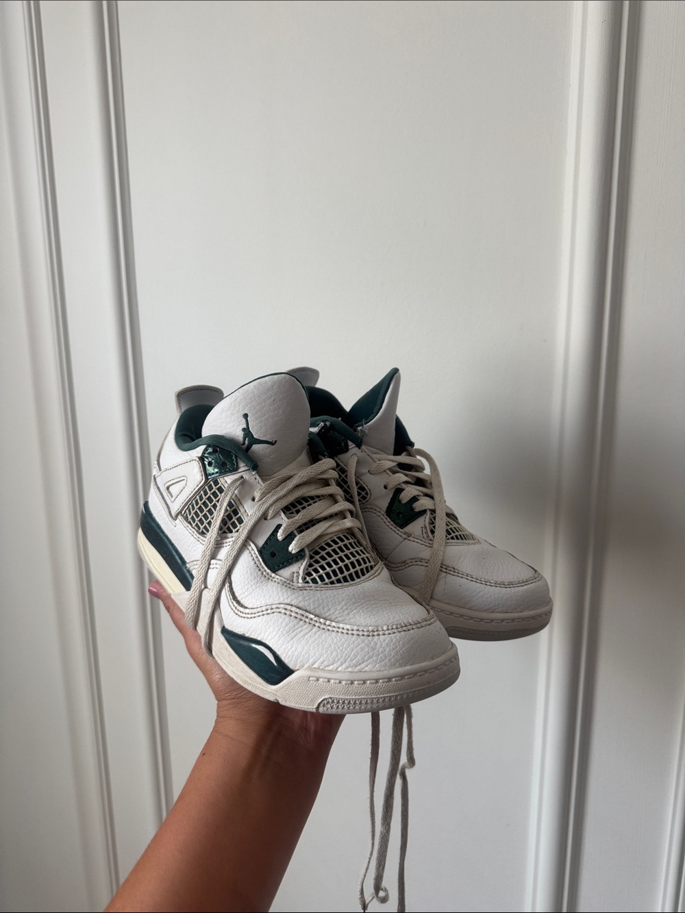 Kids' White and Dark Green  Basketball Shoes